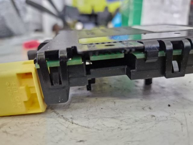 bontott VW PASSAT B6 Kormányoszlop Vezérlő