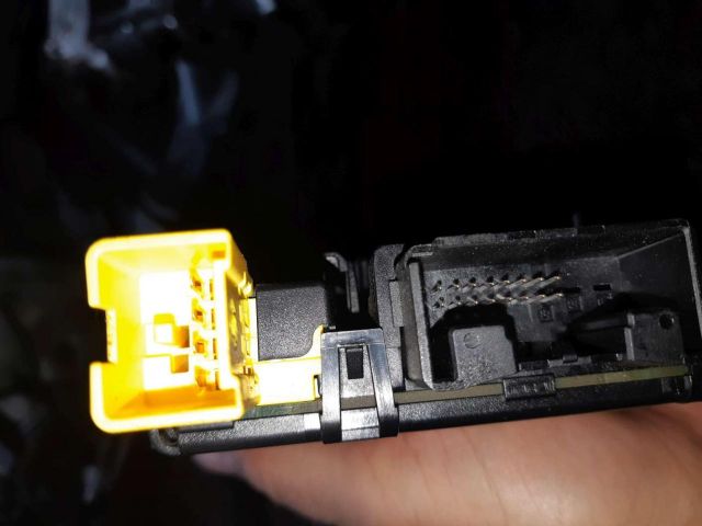 bontott VW PASSAT B6 Kormányoszlop Vezérlő