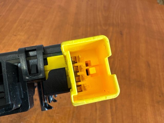 bontott VW PASSAT B6 Kormányoszlop Vezérlő