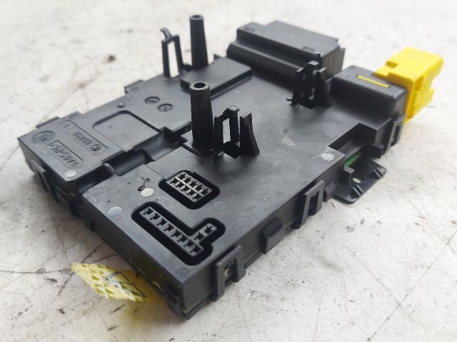 bontott VW PASSAT B6 Kormányoszlop Vezérlő