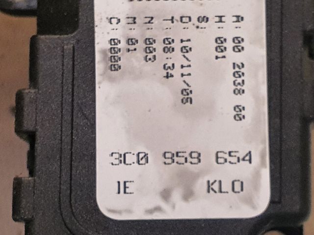 bontott VW PASSAT B6 Kormányszög Jeladó