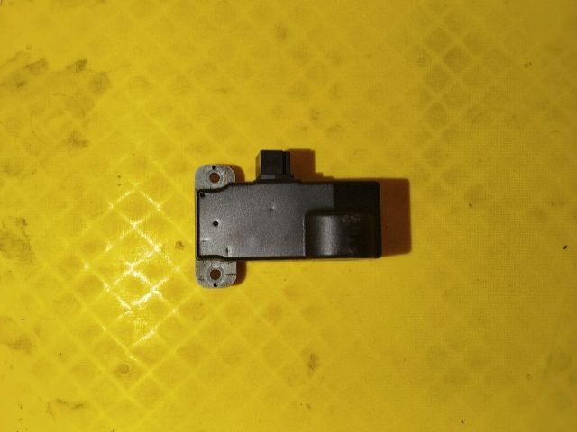 bontott VW PASSAT B6 Kormányzár (Elektromos)