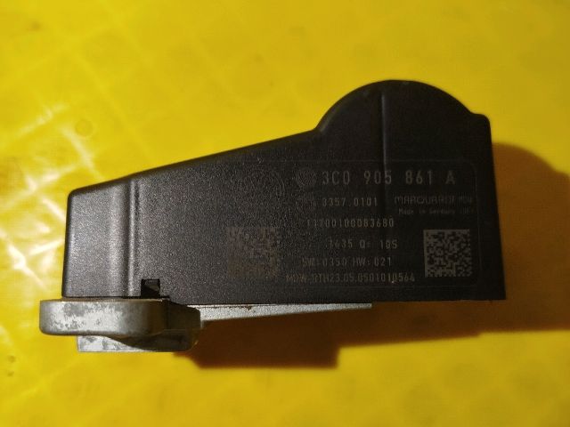 bontott VW PASSAT B6 Kormányzár (Elektromos)