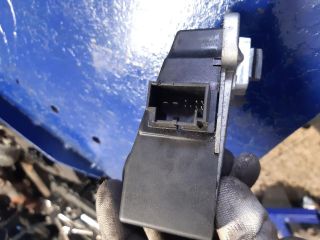 bontott VW PASSAT B6 Kormányzár (Elektromos)