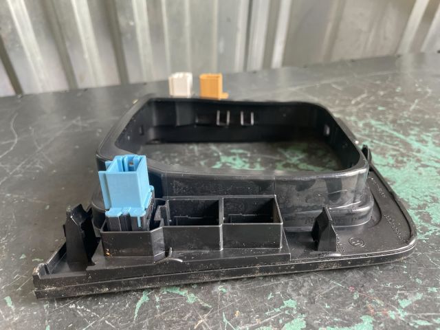 bontott VW PASSAT B6 Középkonzol Keret