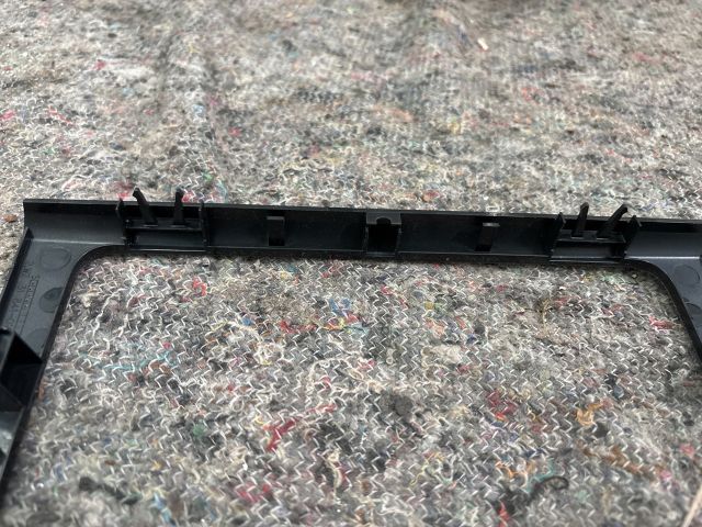 bontott VW PASSAT B6 Középkonzol Keret