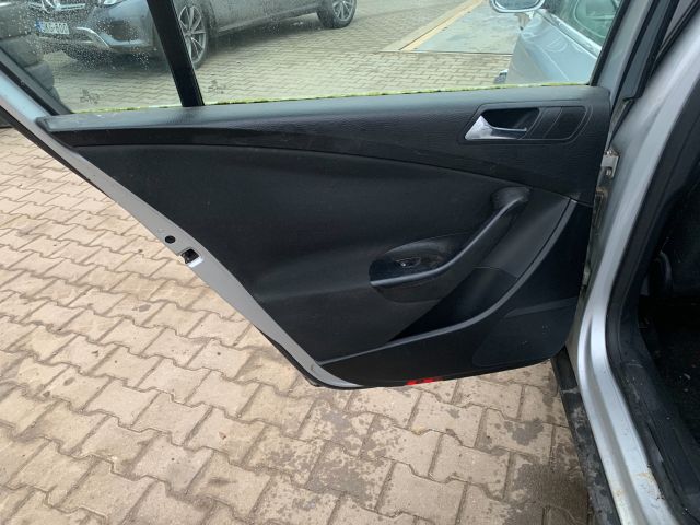 bontott VW PASSAT B6 Középkonzol Keret