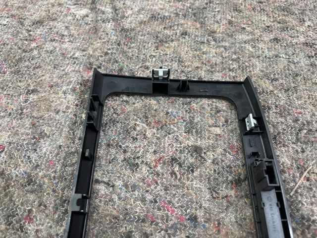 bontott VW PASSAT B6 Középkonzol Keret