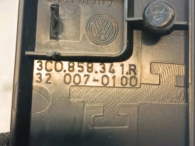 bontott VW PASSAT B6 Középső Műszerfal Díszléc