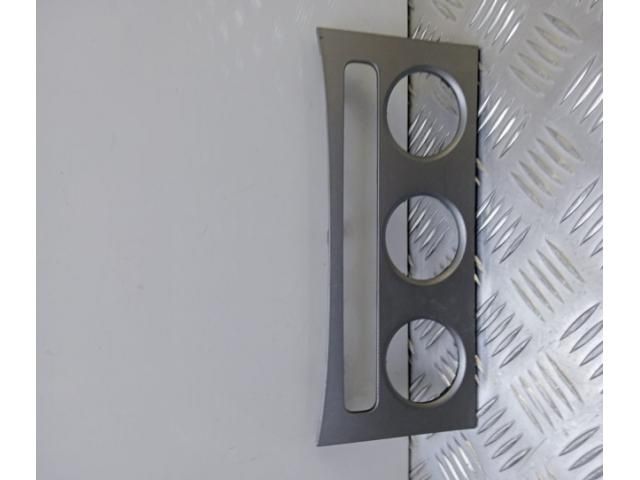 bontott VW PASSAT B6 Középső Műszerfal Díszléc