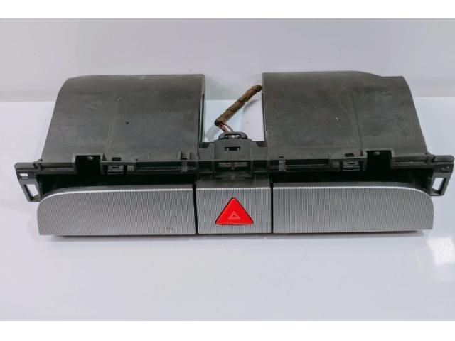 bontott VW PASSAT B6 Középső Műszerfal Díszléc