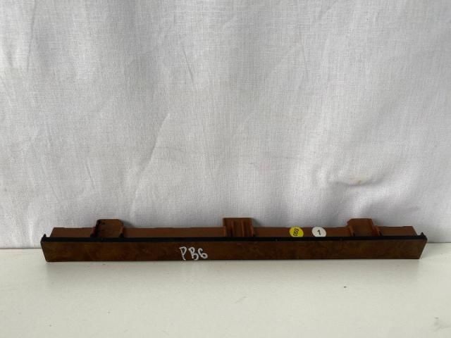 bontott VW PASSAT B6 Középső Műszerfal Díszléc