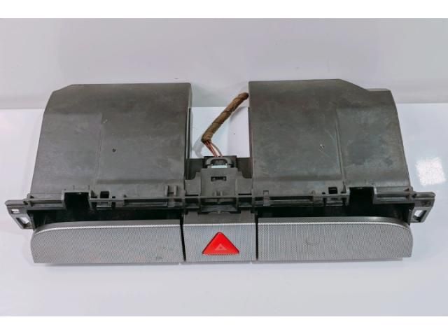 bontott VW PASSAT B6 Középső Műszerfal Díszléc