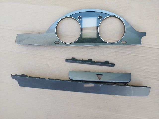 bontott VW PASSAT B6 Középső Műszerfal Díszléc