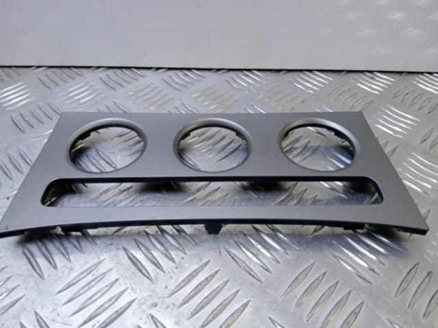 bontott VW PASSAT B6 Középső Műszerfal Díszléc