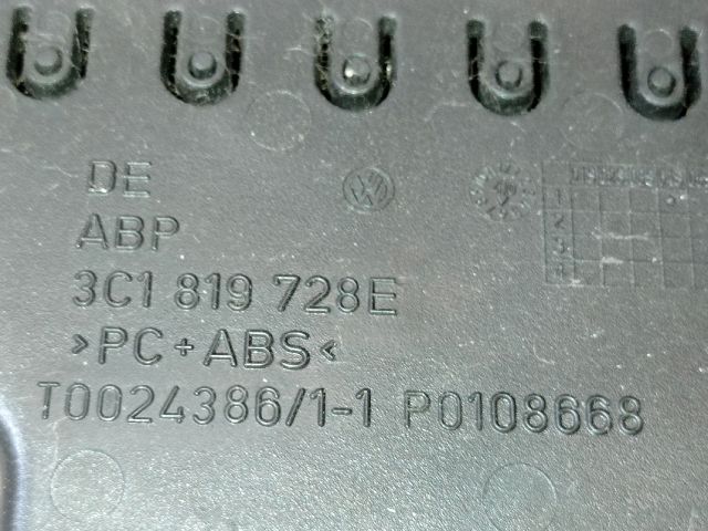 bontott VW PASSAT B6 Középső Szellőző