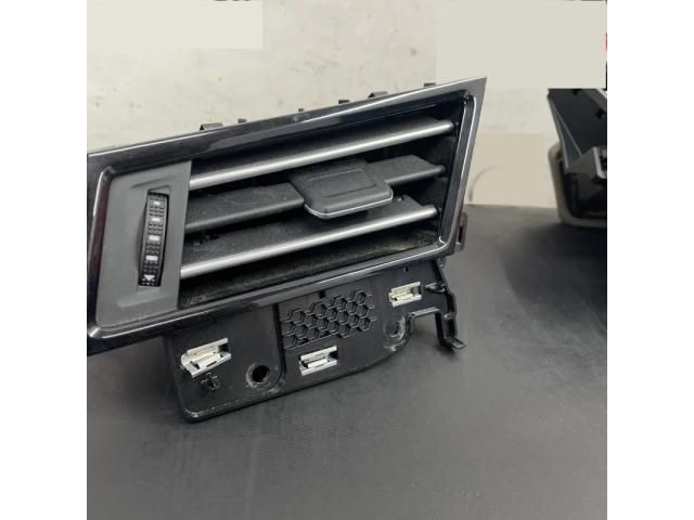 bontott VW PASSAT B6 Középső Szellőző