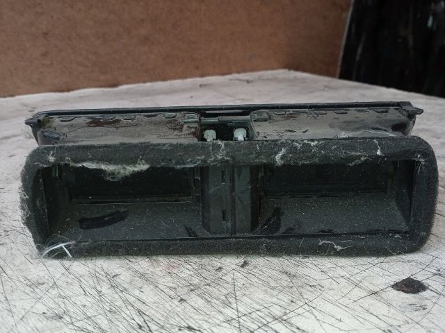 bontott VW PASSAT B6 Középső Szellőző