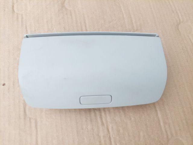 bontott VW PASSAT B6 Középső Szemüvegtartó