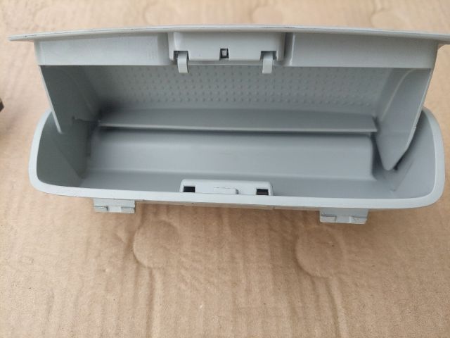 bontott VW PASSAT B6 Középső Szemüvegtartó