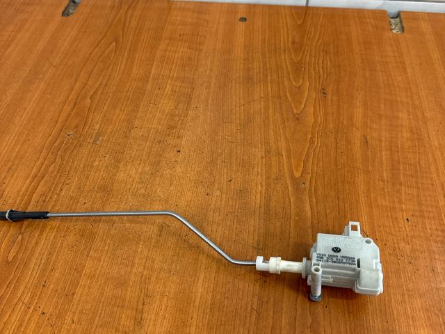 bontott VW PASSAT B6 Központizár Motor Tankajtó