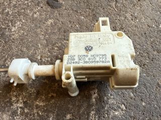 bontott VW PASSAT B6 Központizár Motor Tankajtó