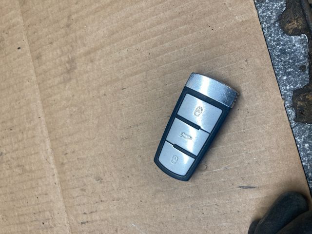 bontott VW PASSAT B6 Kulcs