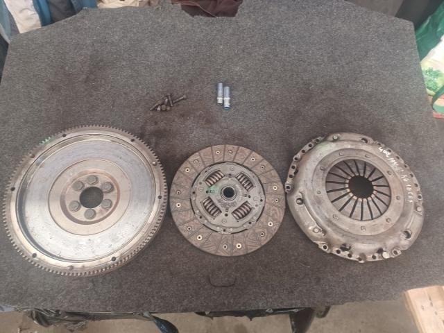 bontott VW PASSAT B6 Kuplung Szett (Szerkezet, Tárcsa)