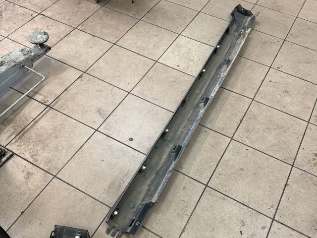 bontott VW PASSAT B6 Küszöb Burkolat