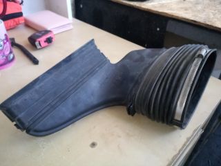 bontott VW PASSAT B6 Légbeömlő Cső