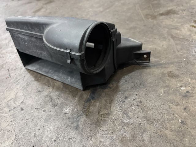 bontott VW PASSAT B6 Légbeömlő