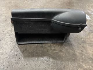 bontott VW PASSAT B6 Légbeömlő