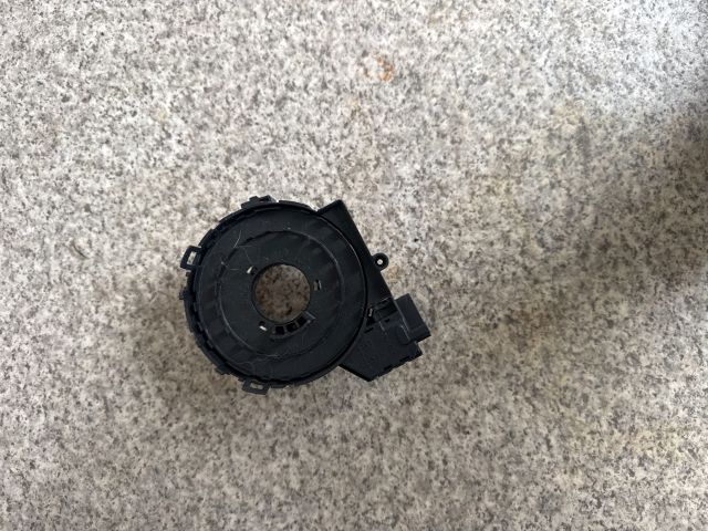 bontott VW PASSAT B6 Légzsák Átvezető Szalagkábel