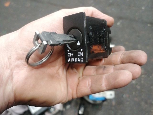 bontott VW PASSAT B6 Légzsák Kapcsoló