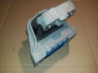 bontott VW PASSAT B6 Motor Tartó Bak Jobb