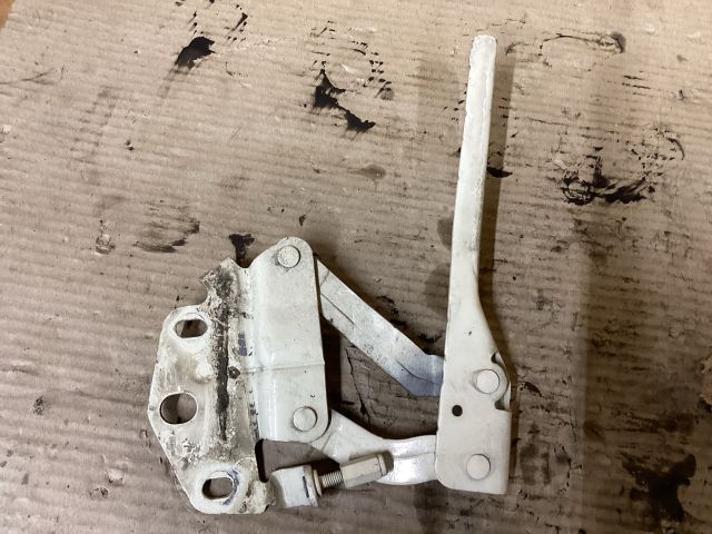 bontott VW PASSAT B6 Motorháztető Bal Zsanér