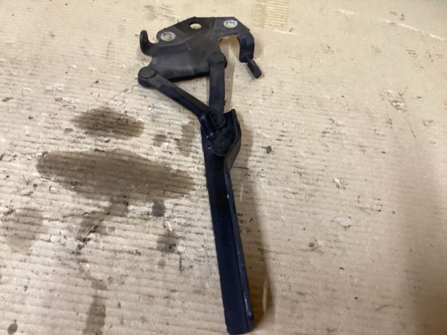 bontott VW PASSAT B6 Motorháztető Bal Zsanér