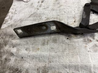 bontott VW PASSAT B6 Motorháztető Bal Zsanér