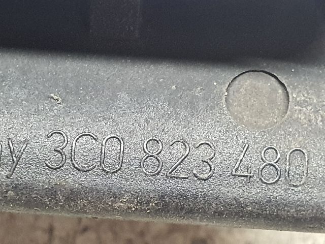 bontott VW PASSAT B6 Motorháztető Biztonsági Kampó