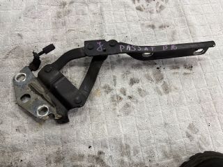 bontott VW PASSAT B6 Motorháztető Jobb Zsanér