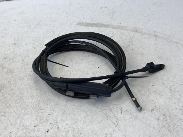 bontott VW PASSAT B6 Motorháztető Nyitó Bowden