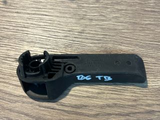 bontott VW PASSAT B6 Motorháztető Nyitó Kar / Gomb