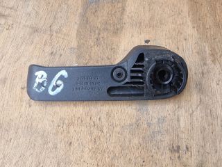 bontott VW PASSAT B6 Motorháztető Nyitó Kar / Gomb