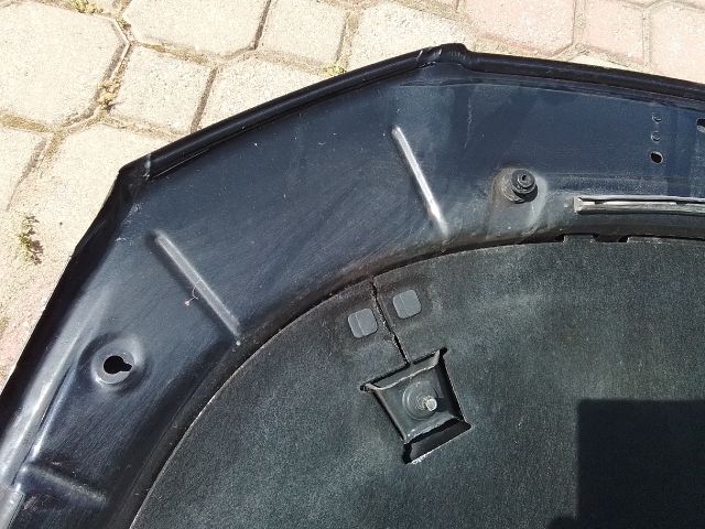 bontott VW PASSAT B6 Motorháztető Szigetelés