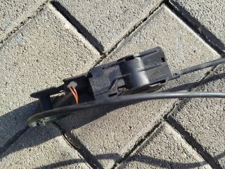 bontott VW PASSAT B6 Motorháztető Zárszerkezet