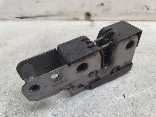 bontott VW PASSAT B6 Motorháztető Zárszerkezet