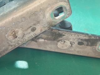 bontott VW PASSAT B6 Motorháztető Zsanér Pár