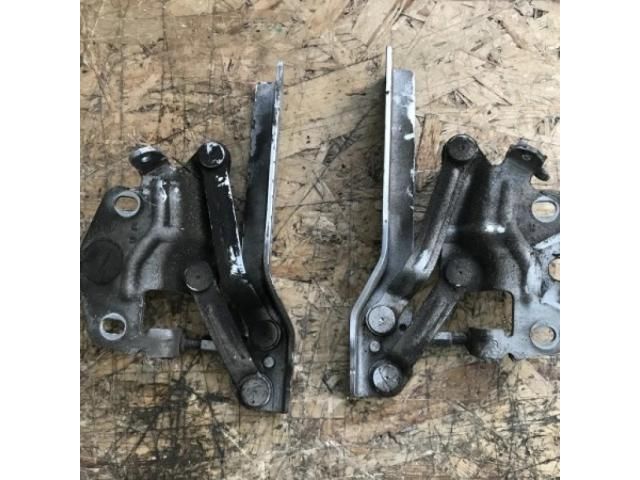 bontott VW PASSAT B6 Motorháztető Zsanér Pár