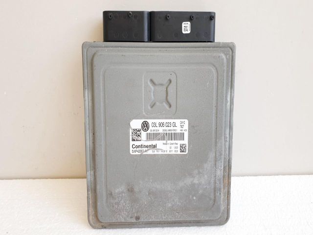 bontott VW PASSAT B6 Motorvezérlő
