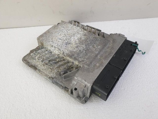 bontott VW PASSAT B6 Motorvezérlő